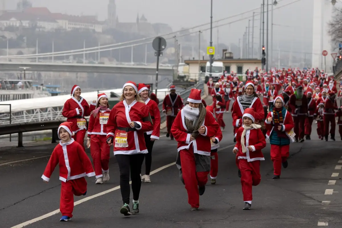 Budapeşte’de Noel Baba Koşusu