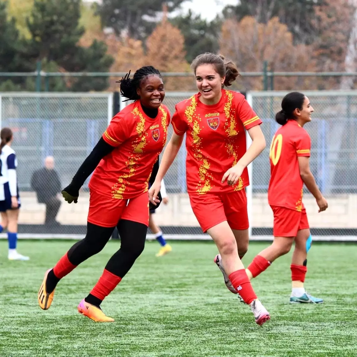 Kayseri Kadın Futbol Takımı Play-Off’ı Hedefliyor