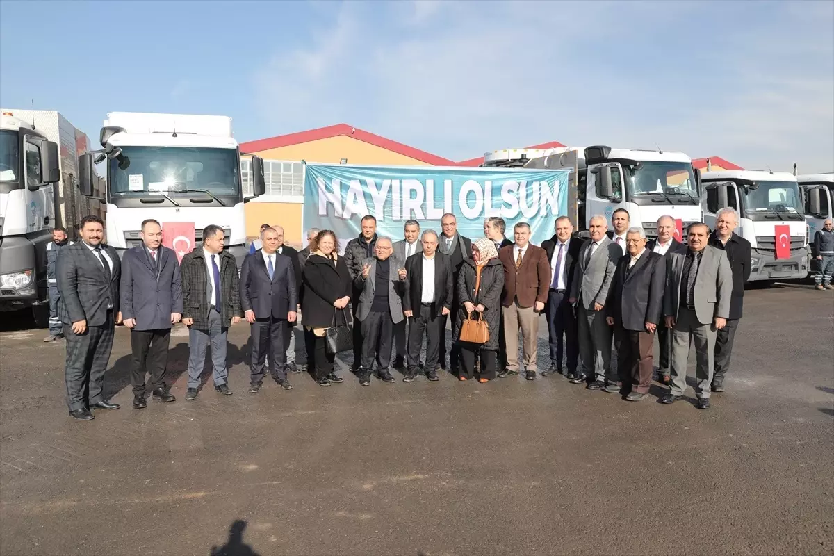 Kayseri’ye 310 Milyon Liralık 21 İş Makinesi